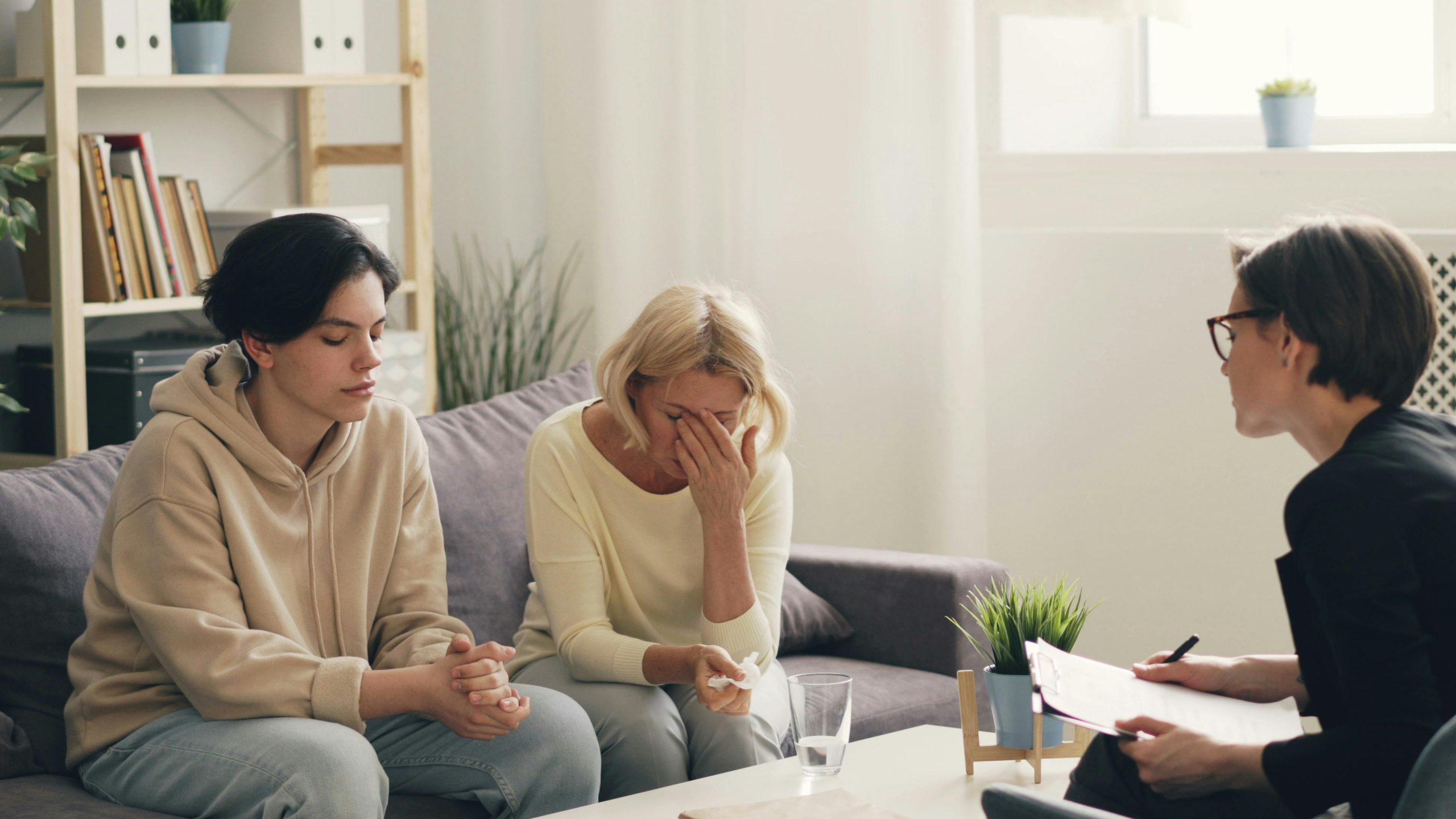 Parenting with Mental Health Struggles: Practical Coping Tips for a Healthier Family Life